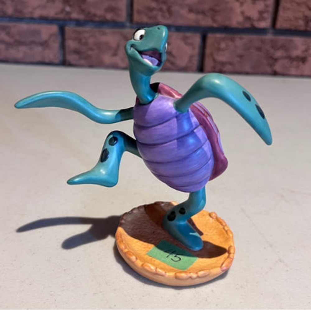 WDCC The Little Mermaid Twistin Turtle Walt Disney Classics Collection Figurine